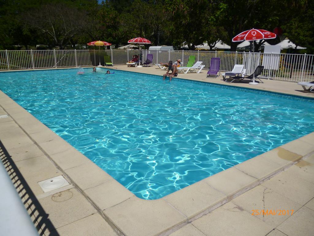 Hotel Camping Le Mouliat Moncrabeau Zewnętrze zdjęcie