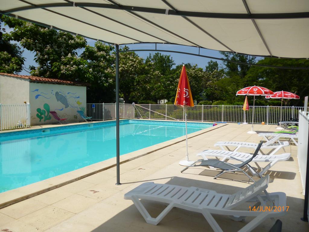 Hotel Camping Le Mouliat Moncrabeau Zewnętrze zdjęcie