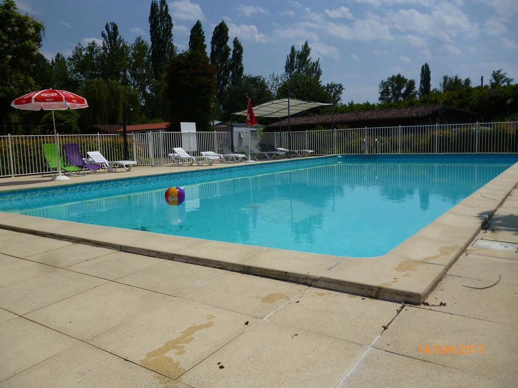 Hotel Camping Le Mouliat Moncrabeau Zewnętrze zdjęcie