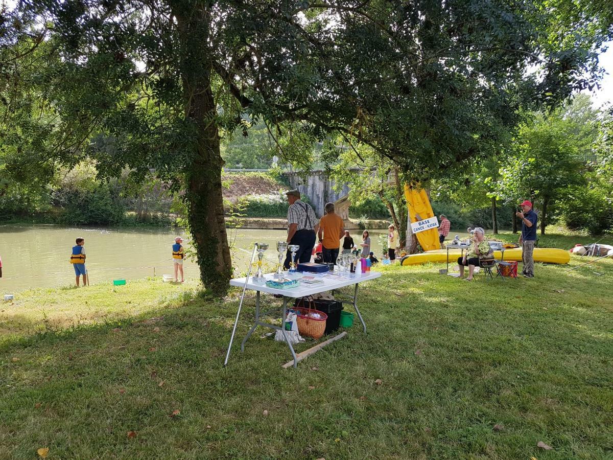 Hotel Camping Le Mouliat Moncrabeau Zewnętrze zdjęcie